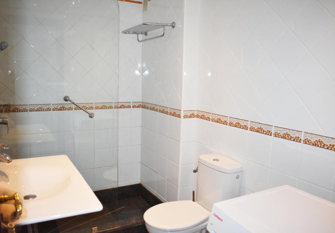 Playa Park 3 - 1 Bed - Ground Floor - Air-Con - Private Wi-Fi - Uk Tv Apartment Puerto del Carmen  Luaran gambar